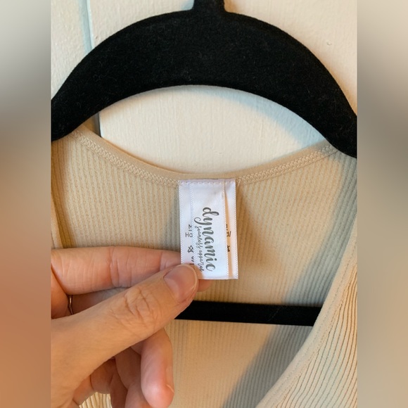 Dynamic Ribbed crop top - Picture 5 of 7